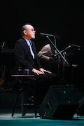 小椋佳「余生、もういいかい」埼玉・戸田市文化会館公演の様子。