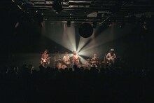 「フレンズ -Superb TOUR 2022-」東京・LIQUIDROOM公演の様子。（Photo by Ray Otabe）