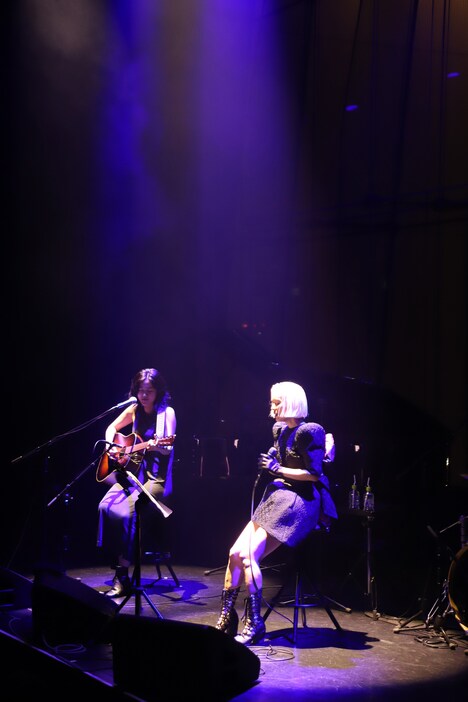 川本真琴、池間由布子のセッションの様子。（撮影：星野佑奈）