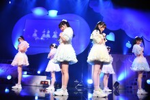 「超ときめき♡宣伝部のサンリオキャラクターズと行く！真夏のハートギュッとTOUR 2022」初日公演の様子。