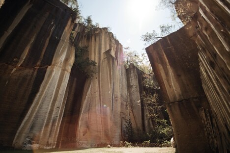 「岩壁音楽祭」の会場。