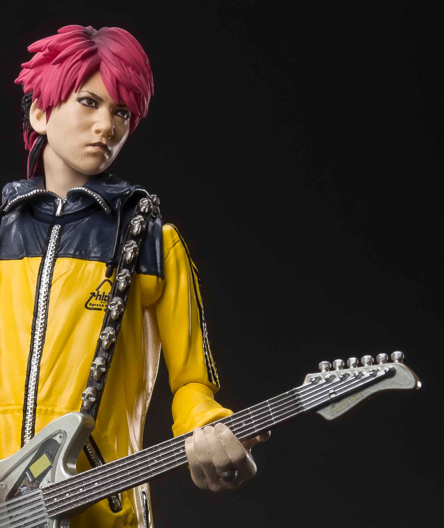 「S.H.Figuarts hide -ROCKET DIVE-」のギターストラップ。