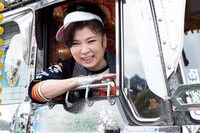 映画「スーパー戦闘 純烈ジャー 追い焚き☆御免」場面写真