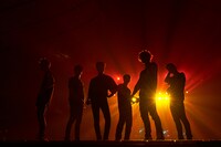「iKON JAPAN TOUR 2022～FLASHBACK～」東京・国立代々木競技場第一体育館公演の様子。
