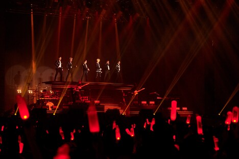 「iKON JAPAN TOUR 2022～FLASHBACK～」東京・国立代々木競技場第一体育館公演の様子。