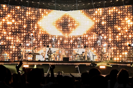 「Mrs. GREEN APPLE ARENA SHOW “Utopia” supported by PIA 50th Anniversary」の様子。（撮影：上飯坂一）