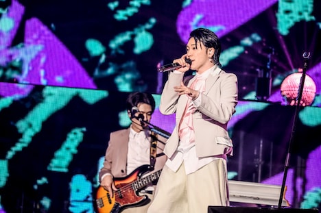 大森元貴（Vo, G）（撮影：上飯坂一）