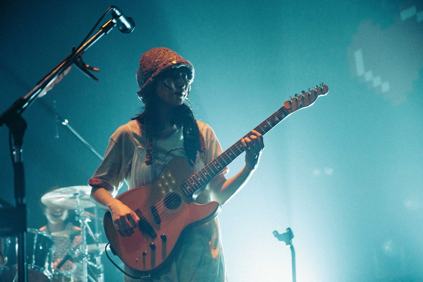 尾崎リノ（Vo, G）