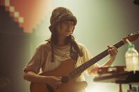 尾崎リノ（Vo, G）