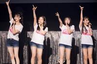 左から黒田楓和、芳野心咲、李始燕、瓶野神音。 (c)NMB48