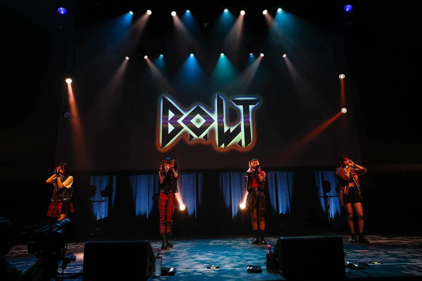 「B.O.L.T 3rd ANNIVERSARY LIVE & Early Summer Tour 2022 FINAL」の様子。（撮影：笹森健一）