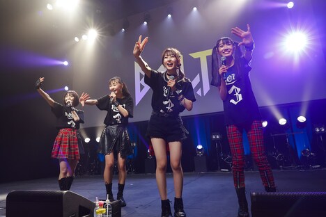 「B.O.L.T 3rd ANNIVERSARY LIVE & Early Summer Tour 2022 FINAL」の様子。(撮影:笹森健一)