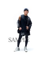 「イナズマロックフェス」公式販売店での特典・生写真のサンプル。