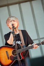 川谷絵音（Vo, G）（撮影：鳥居洋介）