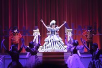 佐々木彩夏「AYAKA NATION 2022 in TOKYO GARDEN THEATER」の様子。（撮影：上飯坂一）