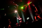 「May J. Tour 2022 EMPOWERMENT」ファイナルの様子。（写真提供：エイベックス）