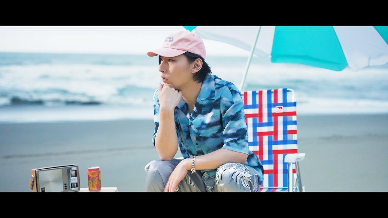 ビッケブランカのサマーラブソング「This Kiss」MV公開、ツアー最終公演でファンへの思いを形に