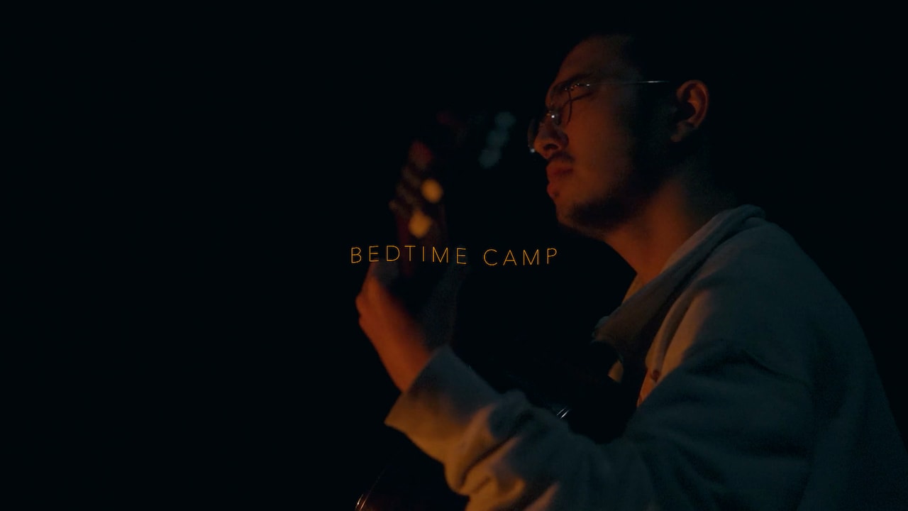 yonawo「BEDTIME CAMP」より。