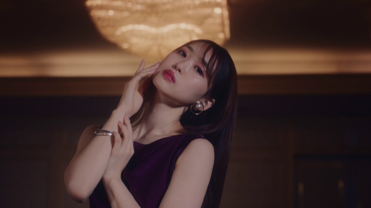芹澤優 - i☆Ris、妖艶な雰囲気漂う新曲「Queens Bluff