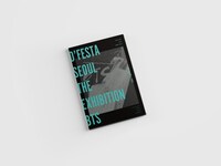 物販コーナーで販売される、「D'FESTA」ソウルオフィシャルブック。(c)DISPATCH