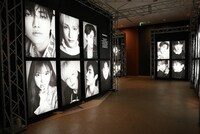 「EXHIBITION」コーナーの様子。