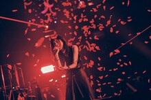 「milet 3rd anniversary live "INTO THE MIRROR"」の様子。（撮影：後藤壮太郎）