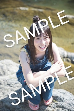 日向坂46東村芽依1st写真集の特典写真13種を公開 写真19枚 音楽ナタリー