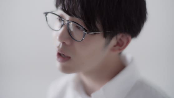 川崎鷹也が歌う玉置浩二「メロディー」配信、初めて弾き語りした思い入れの強い曲