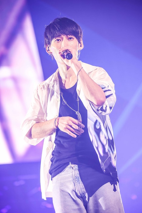 TAKUYA∞(Vo)(撮影:森好弘)