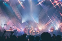 マハラージャン「レッツ・ターバン！」東京・LINE CUBE SHIBUYA（渋谷公会堂）公演の様子。（撮影：西槇太一）