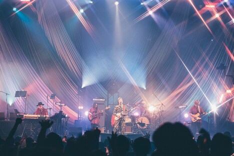 マハラージャン「レッツ・ターバン！」東京・LINE CUBE SHIBUYA（渋谷公会堂）公演の様子。（撮影：西槇太一）