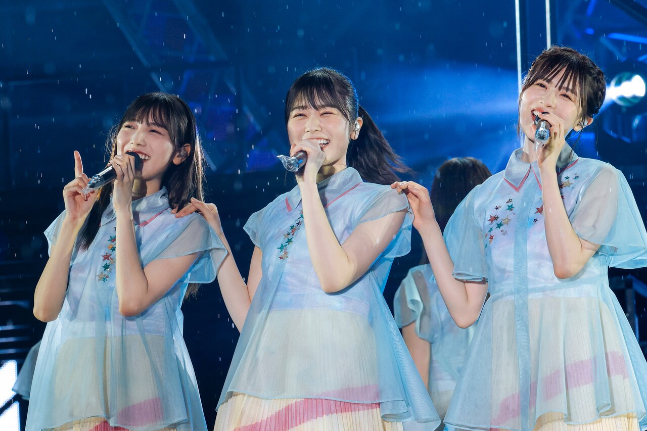 日向坂46 丹生明里 過去衣装 ランダム 生写真　44種 フルコンプ a Amazon.co.jp: 日向坂46 ランダム生写真 9th制服 4種コンプ 丹生