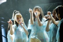 日向坂46「W-KEYAKI FES. 2022」の様子。（撮影：上山陽介）