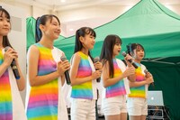 OKI.7STARSのデビューイベント「めんそーれ！オキナナの夏」の様子。（提供：タワーレコード）