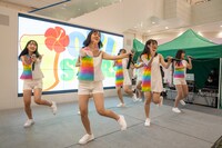 OKI.7STARSのデビューイベント「めんそーれ！オキナナの夏」の様子。（提供：タワーレコード）