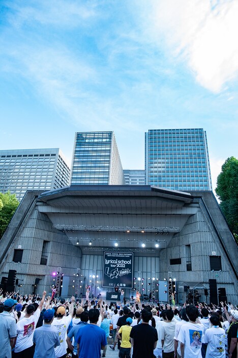 「lyrical school tour 2022 "L.S." FINAL @日比谷野外音楽堂」の様子。