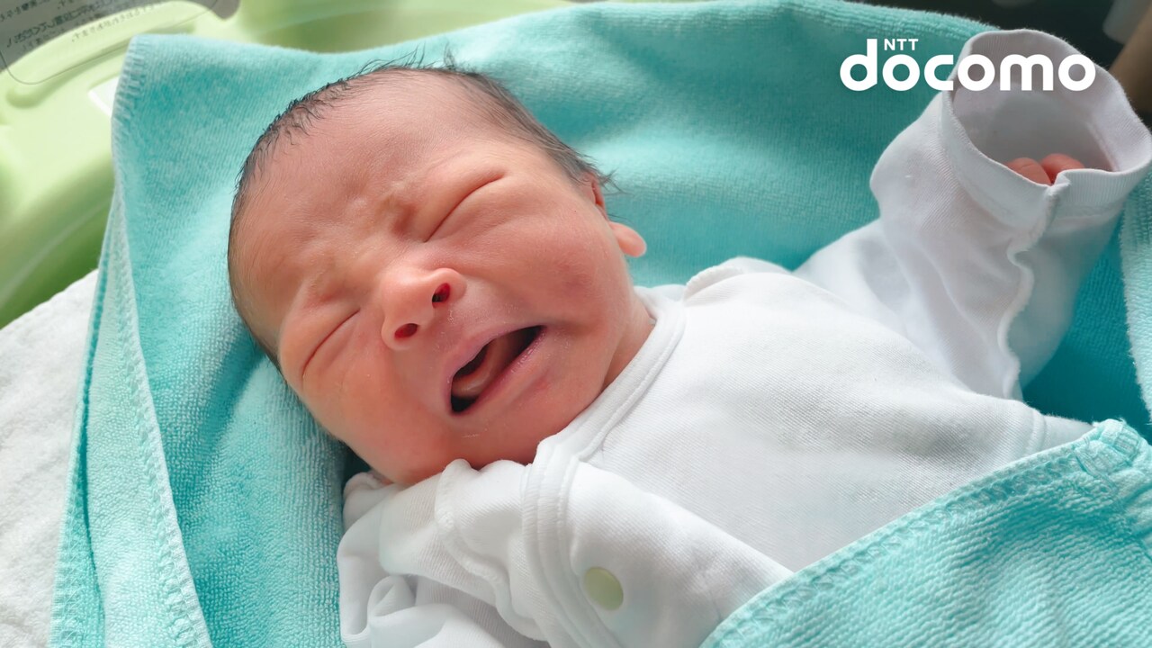 絢香が「ドコモ未来ミュージアム」CMに新曲書き下ろし、子育てを語る