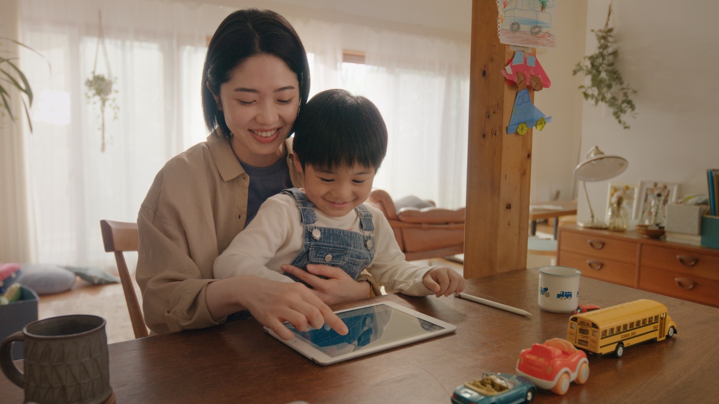 「ドコモ未来ミュージアム『あなたの世界』篇」場面カット