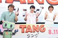 左から三木孝浩監督、二宮和也（嵐）、満島ひかり。