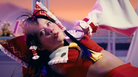 「東方アルカディアレコード」新CM「西川霊夢篇」より西川貴教。