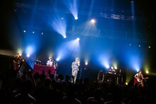 「ライブナタリー “ビッケブランカ × Awesome City Club”」の様子。（撮影：曽我美芽）