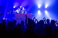 「ライブナタリー “ビッケブランカ × Awesome City Club”」の様子。（撮影：曽我美芽）