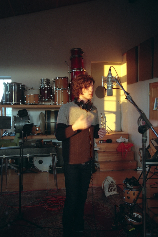 アメリカ・フィラデルフィアでレコーディング中の様子。