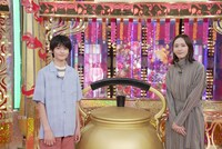 左から城桧吏、新垣結衣。(c)日本テレビ