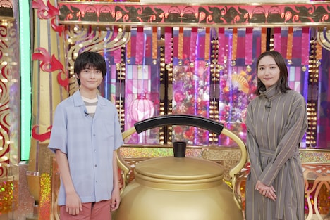 左から城桧吏、新垣結衣。(c)日本テレビ