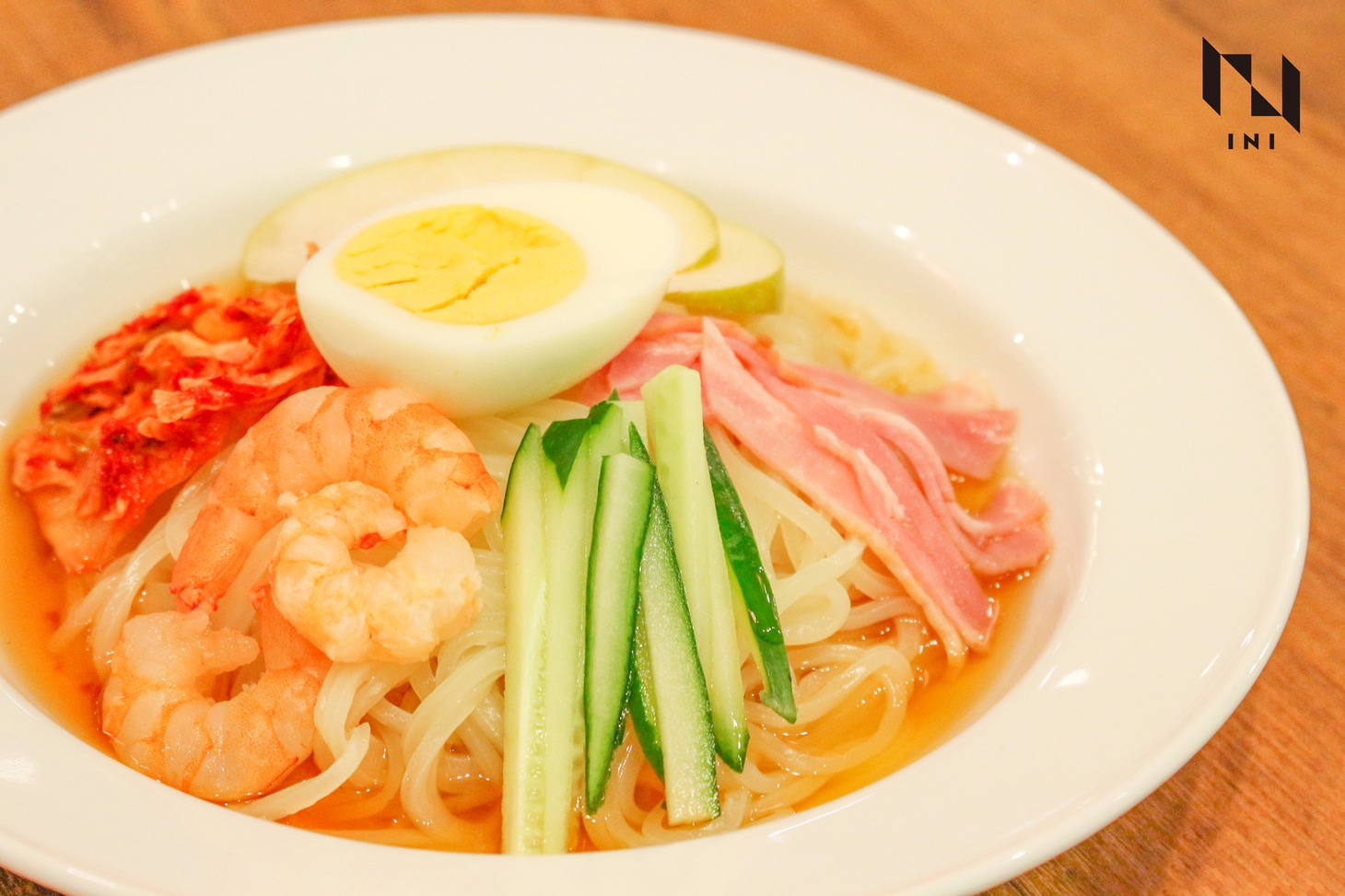 高塚大夢プロデュース「最近暑くないですか？ 話によると、冷麺には腸内環境を（以下略）冷麺」税込1480円