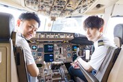 キスマイ玉森裕太、日本航空の格納庫で同世代のパイロットと対談