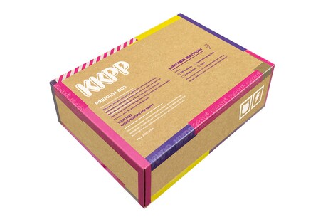 小泉今日子「KKPP ～TOUR 2022 Live at 中野サンプラザホール～」完全生産限定盤のパッケージ。