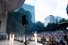 「lyrical school tour 2022 "L.S." FINAL @日比谷野外音楽堂」の様子。