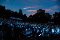 野音に浮かぶ5色の虹。